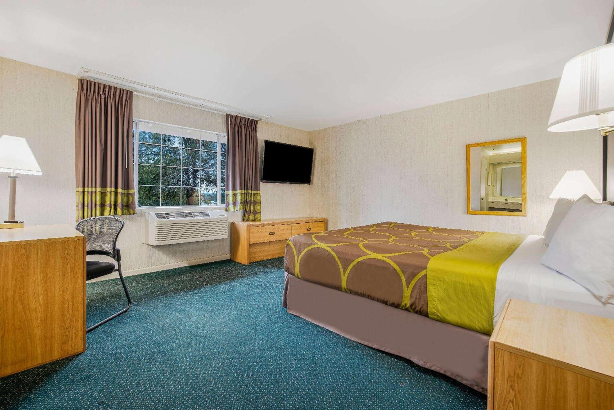 Super 8 By Wyndham Auburn Hotell Eksteriør bilde